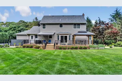 181 Landing Lane, Calverton, NY 11933 - Photo 28