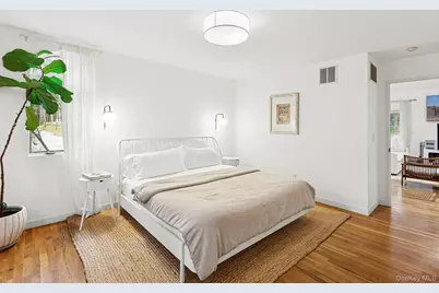 6 James Street, East Hampton, NY 11937 - Photo 8