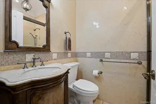 24 Beechwood Dr, Lawrence, NY 11559 - Photo 30