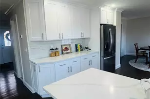 11 Elm St, Islip, NY 11751 - Photo 14