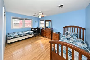 25 Flint Dr, Spring Valley, NY 10977 - Photo 14