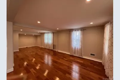 349 N 4th Street, Lindenhurst, NY 11757 - Photo 4