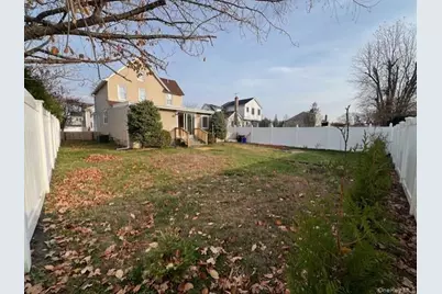 349 N 4th Street, Lindenhurst, NY 11757 - Photo 20