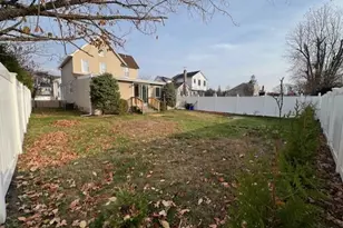 349 N 4th St, Lindenhurst, NY 11757 - Photo 20