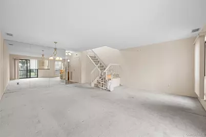 64 Stanford Court, Wantagh, NY 11793 - Photo 10