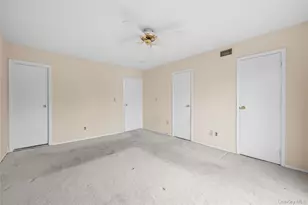 64 Stanford Ct, Wantagh, NY 11793 - Photo 18