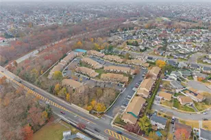 64 Stanford Ct, Wantagh, NY 11793 - Photo 34