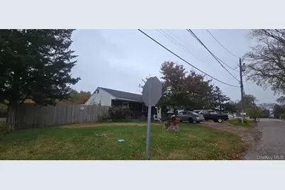 21 Astoria Road, Mastic Beach, NY 11951 - Photo 2