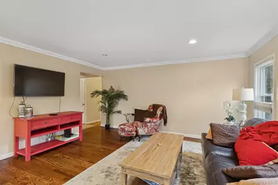 31 Amityville Road, Sound Beach, NY 11789 - Photo 16