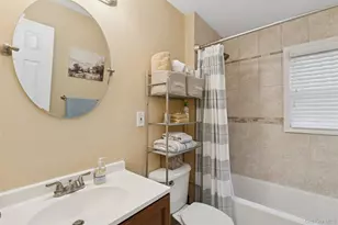 31 Amityville Rd, Sound Beach, NY 11789 - Photo 26