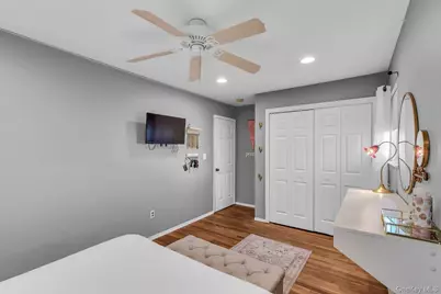 128 Wyandanch Road, Sayville, NY 11782 - Photo 16