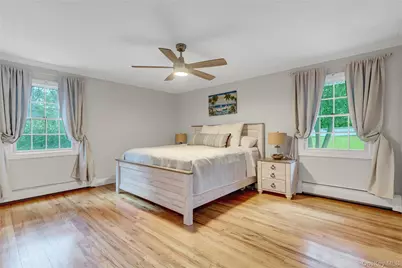 5 Robin Lane, Huntington, NY 11743 - Photo 20