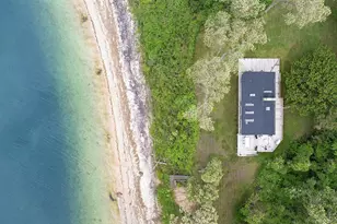 31059 County Road 48, Peconic, NY 11958 - Photo 2