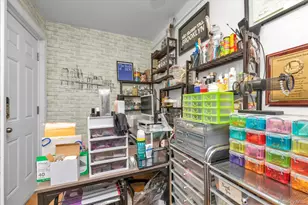 218-12 141st Rd, Springfield Gardens, NY 11413 - Photo 10