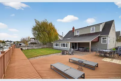 54 W 2nd Street, Freeport, NY 11520 - Photo 44