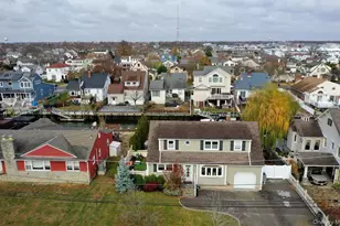 54 W 2nd St, Freeport, NY 11520 - Photo 50