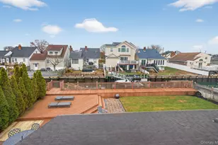 54 W 2nd St, Freeport, NY 11520 - Photo 40