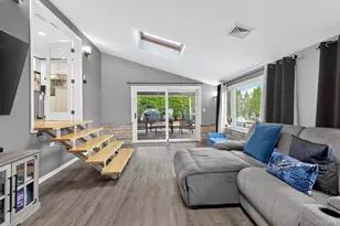 54 W 2nd St, Freeport, NY 11520 - Photo 16