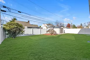 33 Prentice Rd, Levittown, NY 11756 - Photo 24