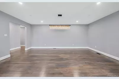 449 Nassau Avenue, Freeport, NY 11520 - Photo 16