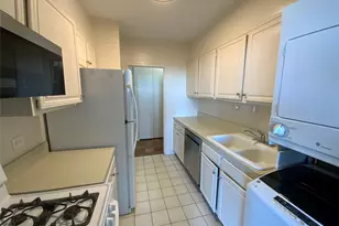 270-10 Grand Central Pkwy, Floral Park, NY 11005 - Photo 6