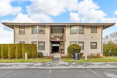17 Hastings #B, Yorktown Heights, NY 10598 - Photo 1