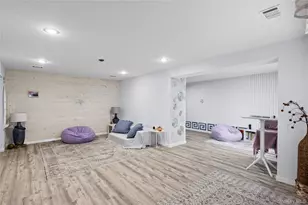 175 Main Ave, Wheatley Heights, NY 11798 - Photo 4