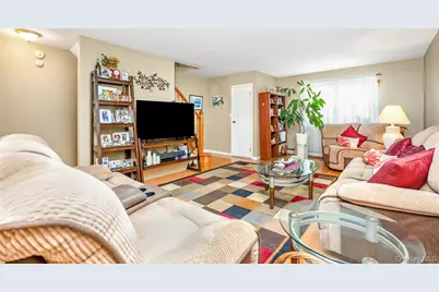 69-06 66 Road, Middle Village, NY 11379 - Photo 8