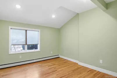 6 Vingut Lane, Setauket, NY 11733 - Photo 18