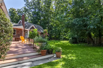 6 Vingut Lane, Setauket, NY 11733 - Photo 32