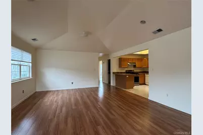 104 Aerie Way, East Quogue, NY 11942 - Photo 4