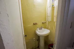 218-19 139th Ave, Springfield Gardens, NY 11413 - Photo 20