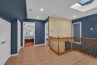 95 Liberty Boulevard, Valley Stream, NY 11580 - Photo 10