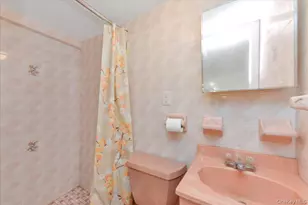 195-31 39th Ave, Flushing, NY 11358 - Photo 12