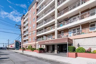 55 Monroe Boulevard #1C, Long Beach, NY 11561 - Photo 1