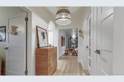 150 Burns Street #2D, Forest Hills, NY 11375 - Photo 8