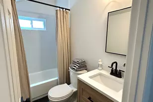 800 S 6th St, Lindenhurst, NY 11757 - Photo 14