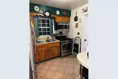 13639 220th Place, Springfield Gardens, NY 11413 - Photo 6