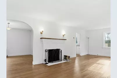 12 Summit Boulevard, Westhampton, NY 11977 - Photo 4