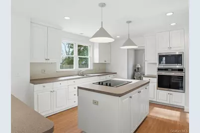 12 Summit Boulevard, Westhampton, NY 11977 - Photo 6