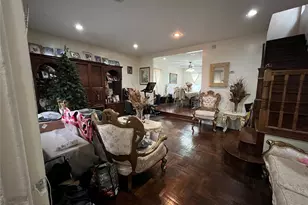 104-09 201st St, Saint Albans, NY 11412 - Photo 2