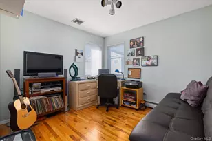 194 Newark St, Lindenhurst, NY 11757 - Photo 28