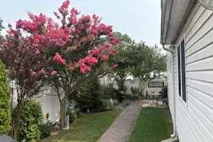 194 Newark St, Lindenhurst, NY 11757 - Photo 38