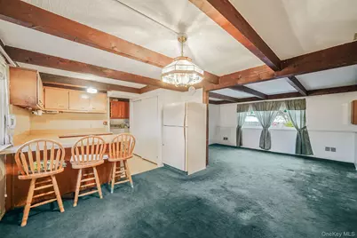 31 Cabin Lane, East Setauket, NY 11733 - Photo 6