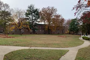 77-04 141st St, Kew Gardens, NY 11367 - Photo 2