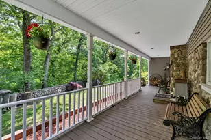 65 Oxford Springs Rd, Chester, NY 10918 - Photo 4