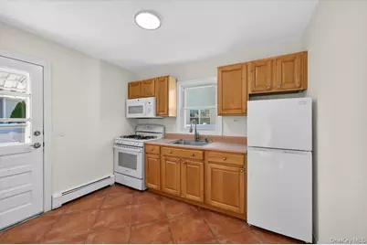 6 Glenda Drive, West Babylon, NY 11704 - Photo 8