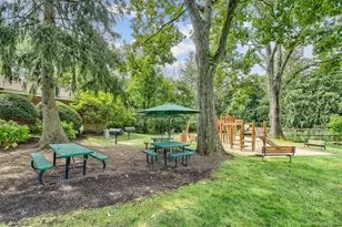 6 Bryant Crescent, White Plains, NY 10605 - Photo 10