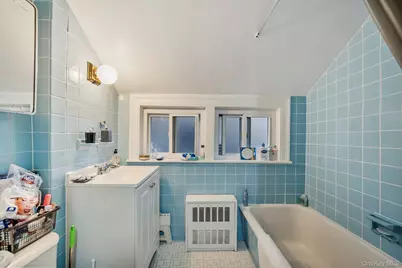 83-47 Abingdon Road, Kew Gardens, NY 11415 - Photo 14