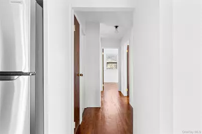 345 41 St Street, Copiague, NY 11726 - Photo 8